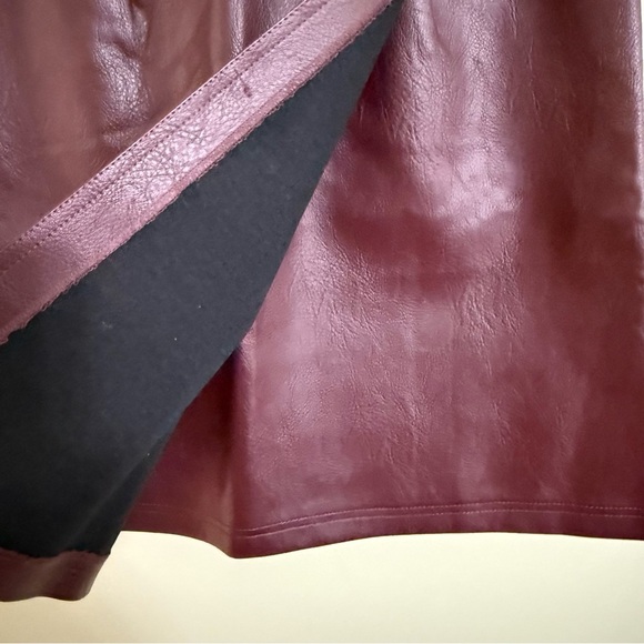 Ginasy Faux leather, a line, wrap , high waisted miniskirt burgundy - Picture 6 of 14